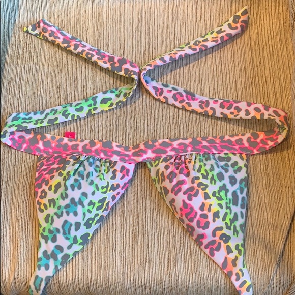 Victoria Secret Multicolor Animal Print Bikini Top - Picture 4 of 8